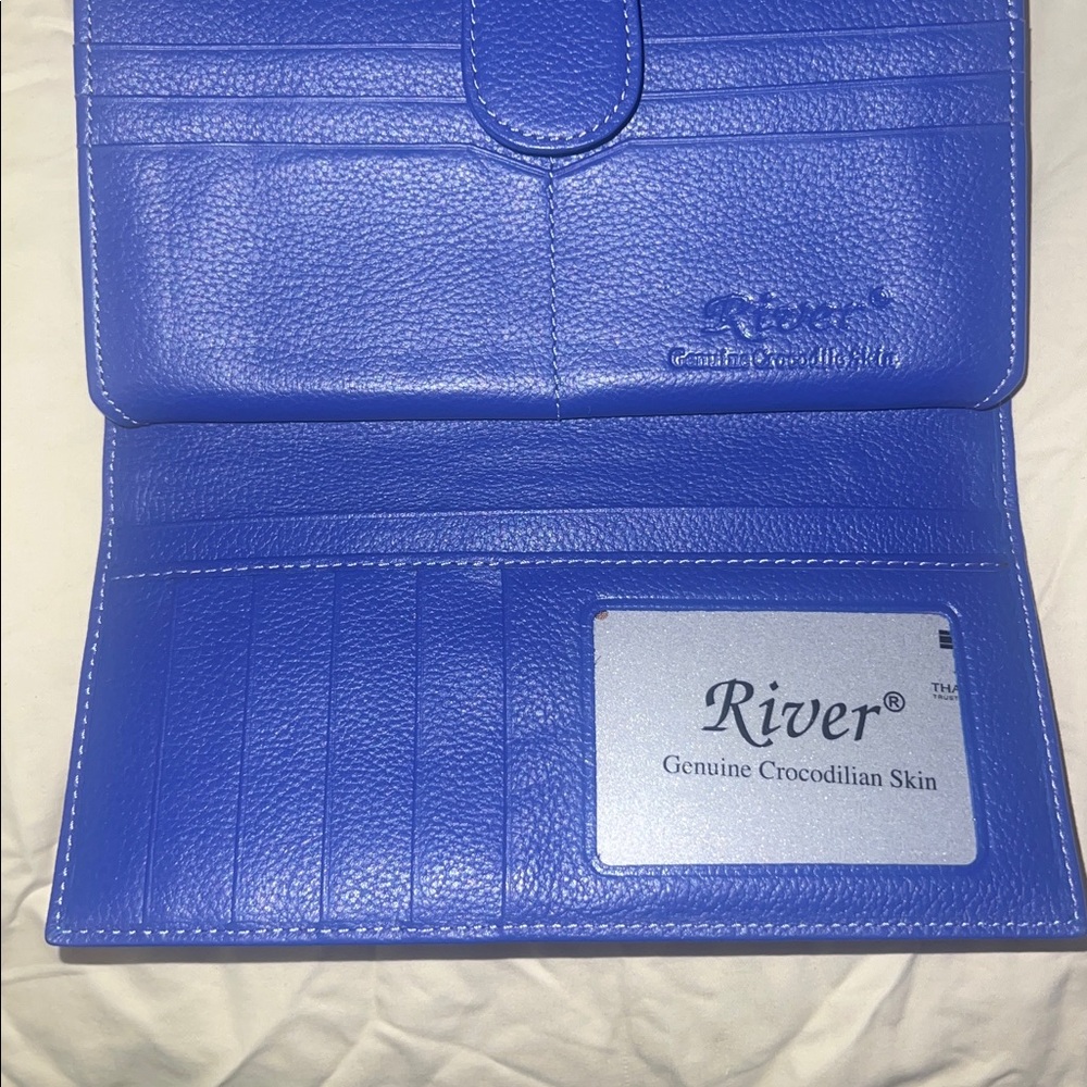 River Crocodile Skin Wallet Periwinkle-Blue - Picture 4 of 9